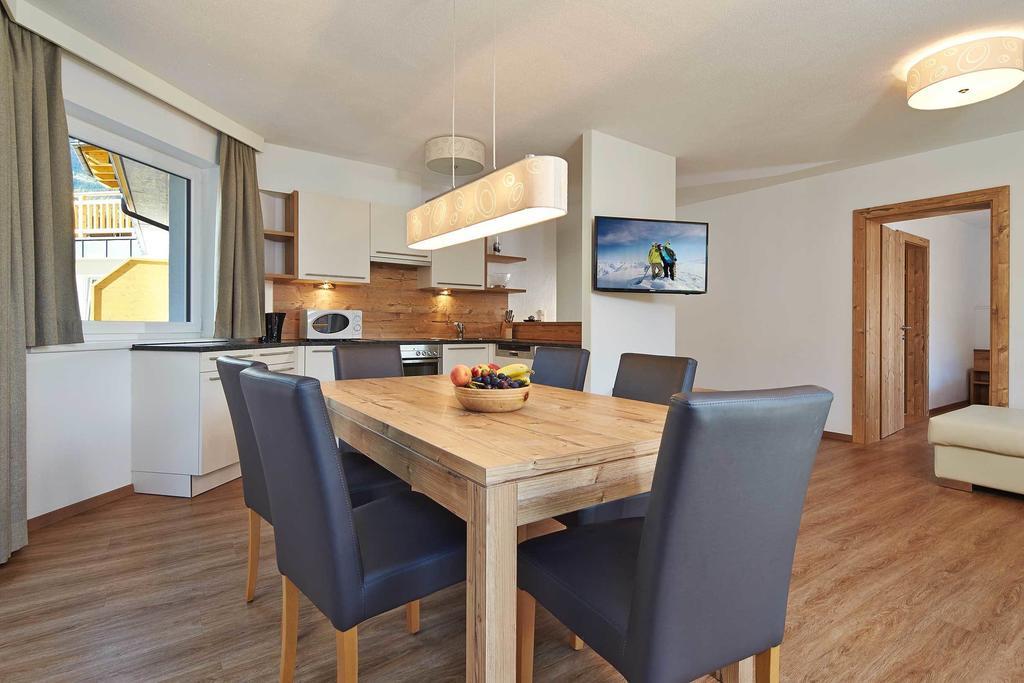 Alpendiamond Ski In & Bike Out Apartments Top 200, 400 & Penthouse 600 솔덴 객실 사진